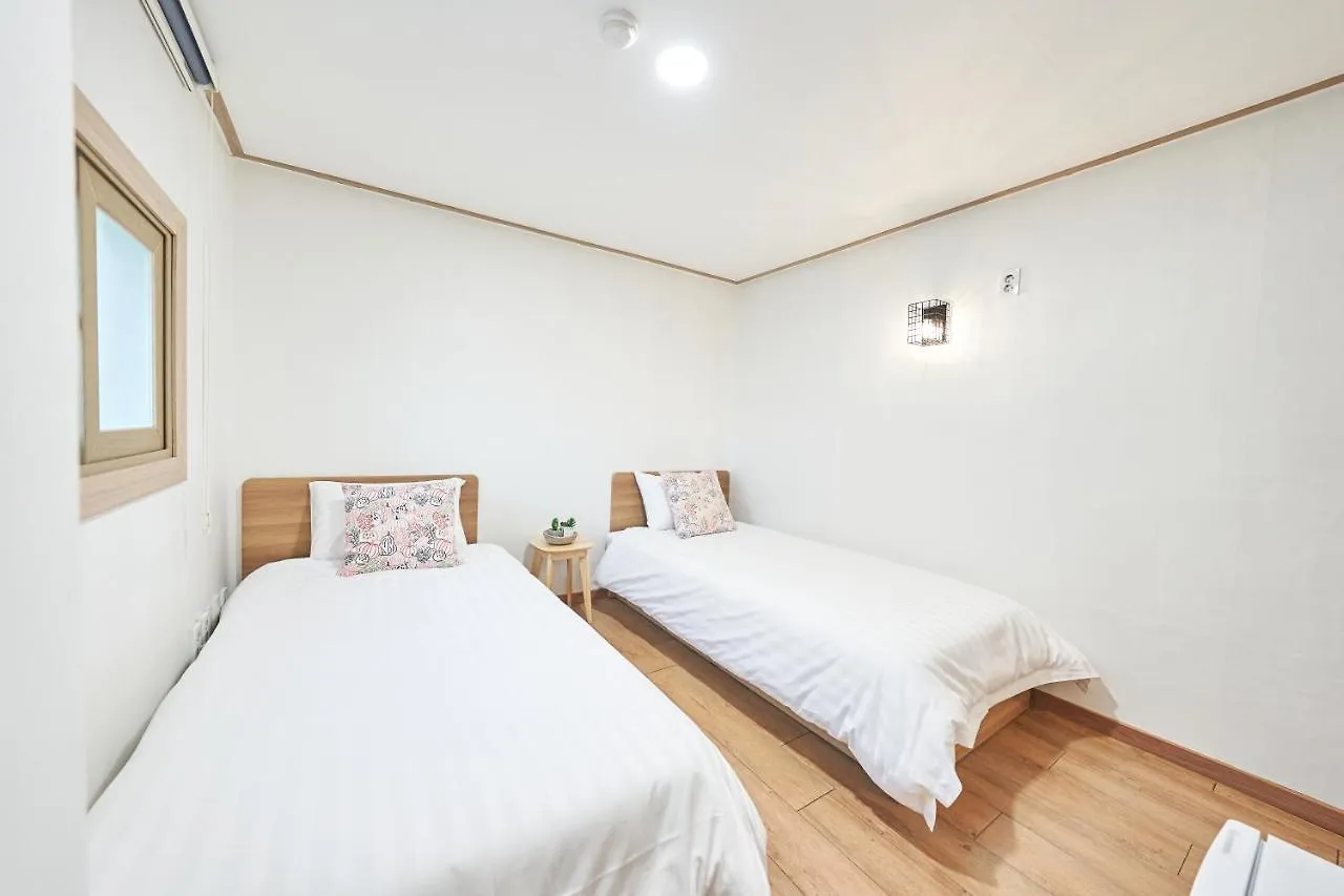 Hotel K'Stay Sinchon Seúl Corea del Sur