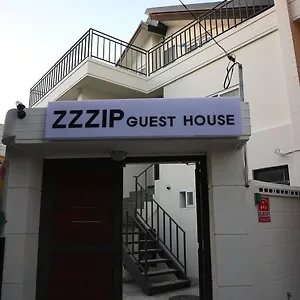 2* Vandrarhem Zzzip In Hongdae