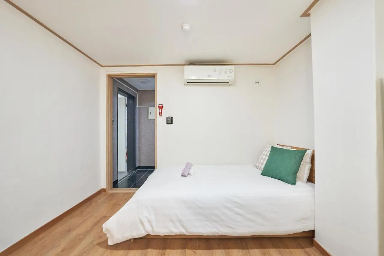 K'Stay Sinchon Seoel Hotel