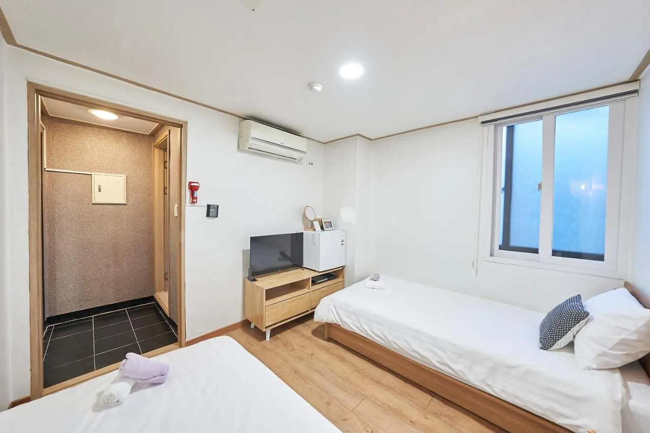 K'Stay Sinchon Seoel Hotel